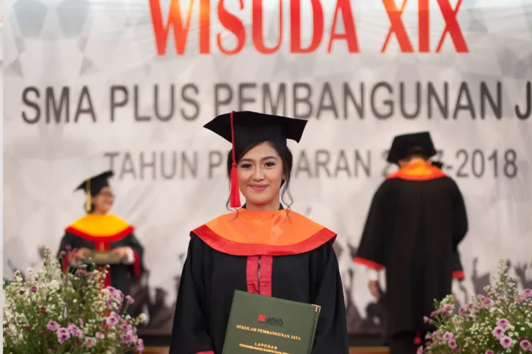 wisuda1